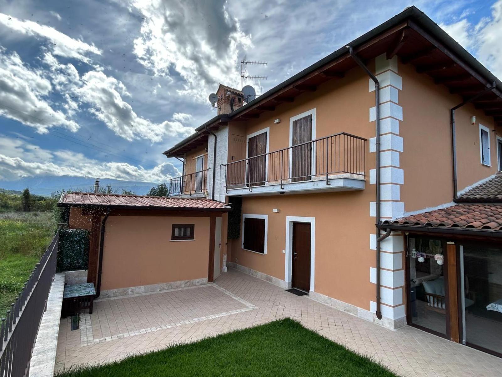 Casa Vacanze Boutique House Casa Mimo San Demetrio ne' Vestini Exteriör bild